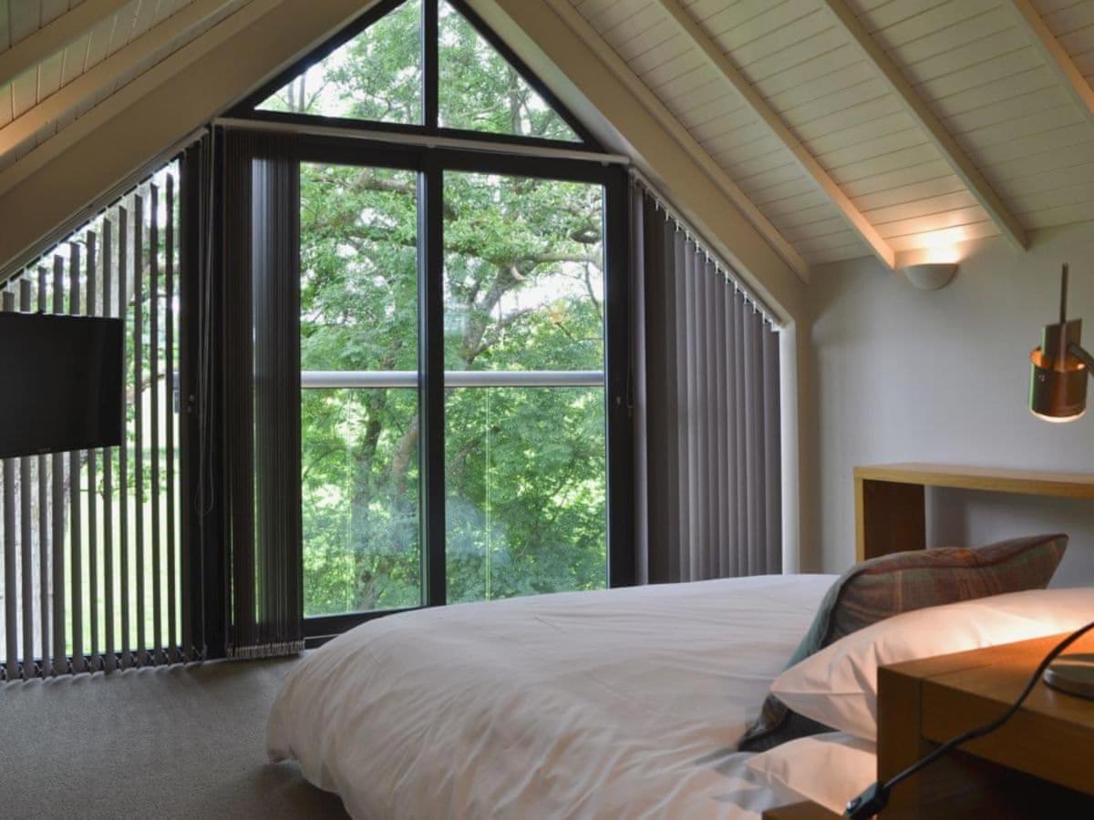 Elm Escapes Villa Knighton  Bagian luar foto