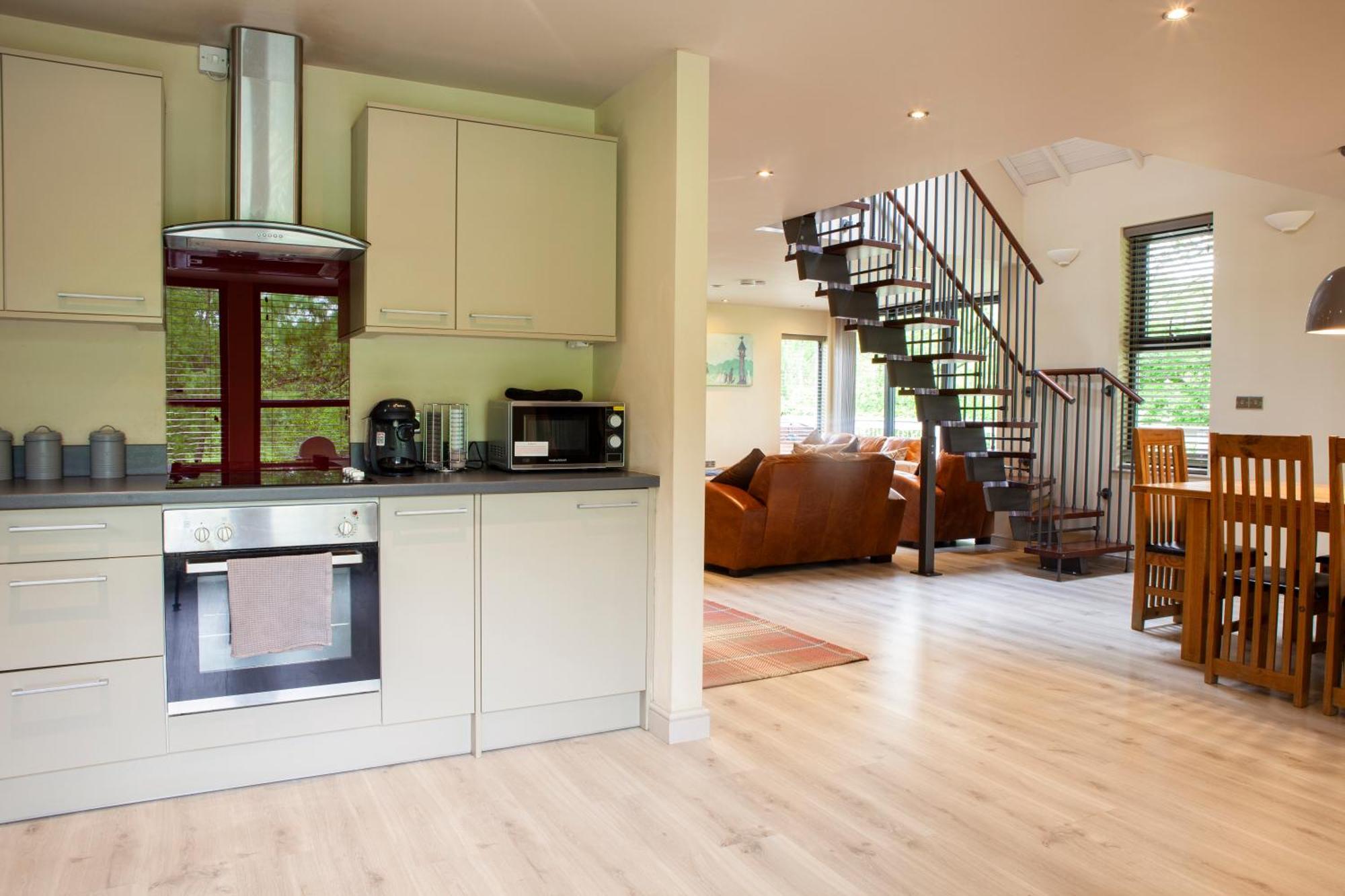 Elm Escapes Villa Knighton  Bagian luar foto