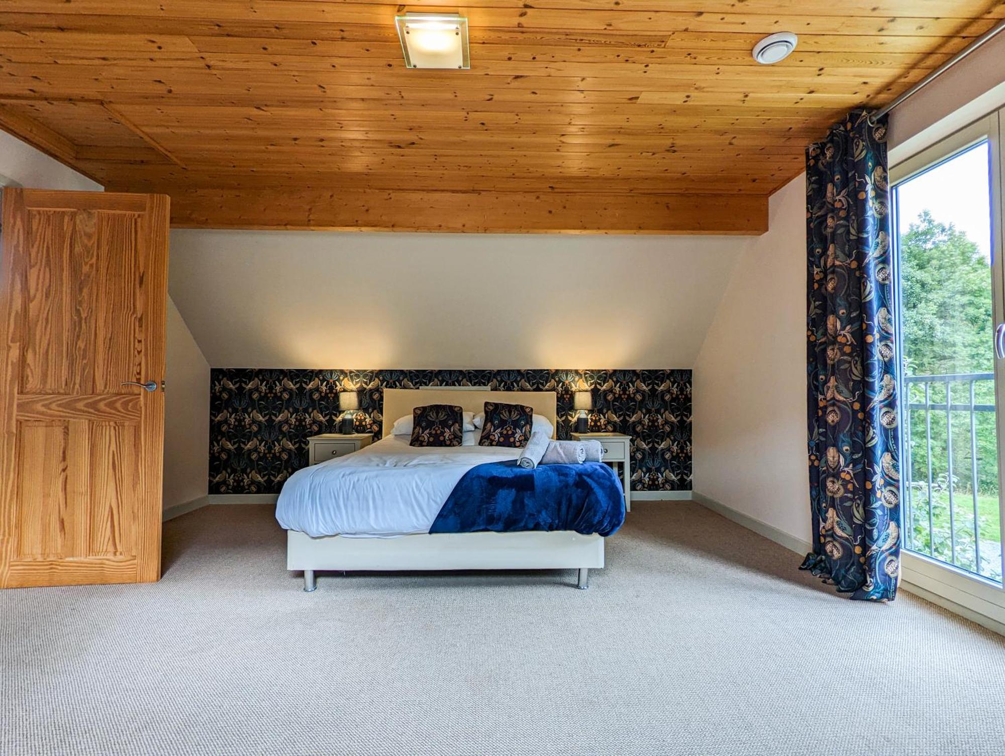 Elm Escapes Villa Knighton  Ruang foto